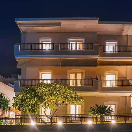 Vakakis-Me Apartments Palaiochora Exterior photo