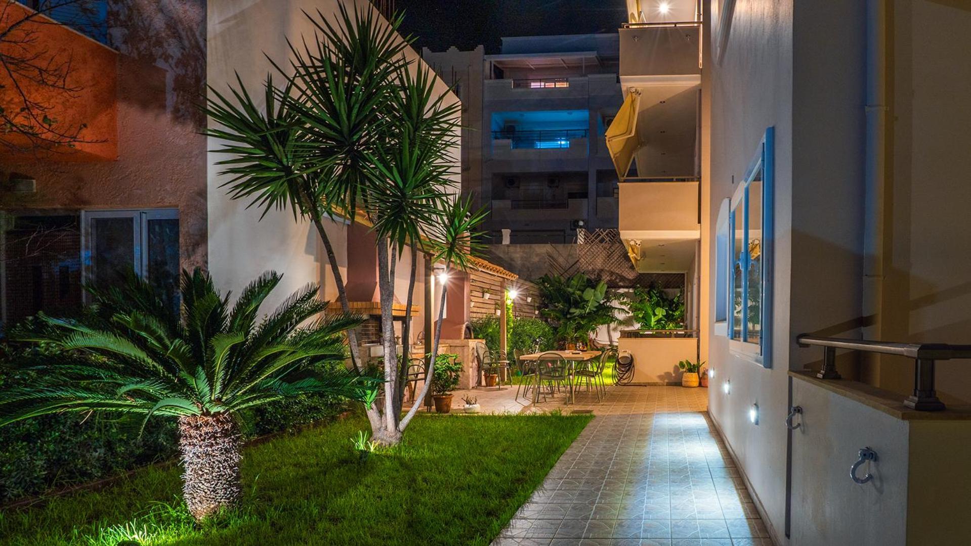 Vakakis-Me Apartments Palaiochora Exterior photo