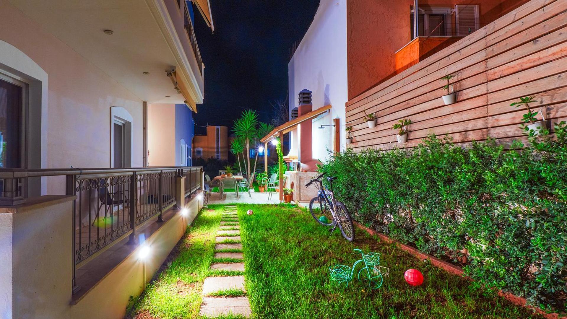 Vakakis-Me Apartments Palaiochora Exterior photo